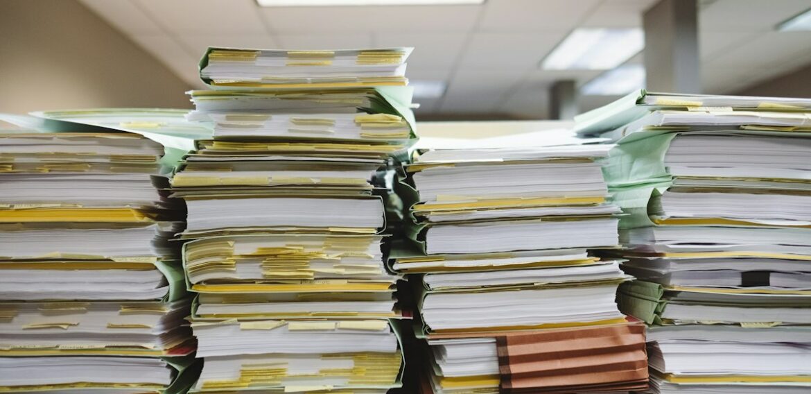 Cómo ser Auxilio Judicial: requisitos, plazas y sueldo