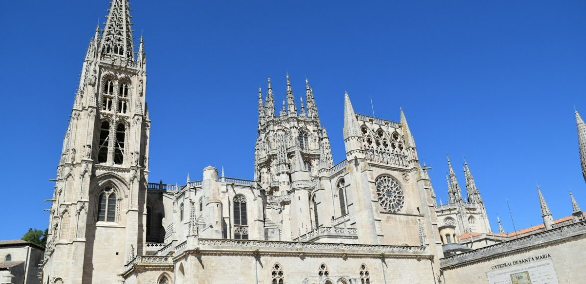 Tramitación Procesal en Castilla y León: plazas, sedes y destinos